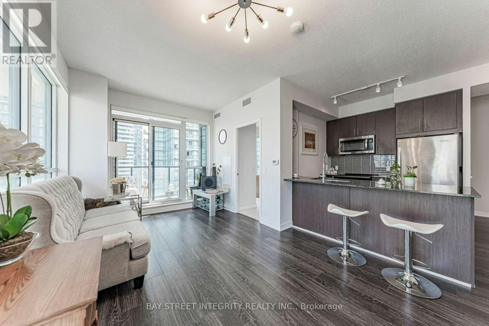 2815-4055 Parkside Village Drive, Mississauga, ON, L5B 0K2 - 11