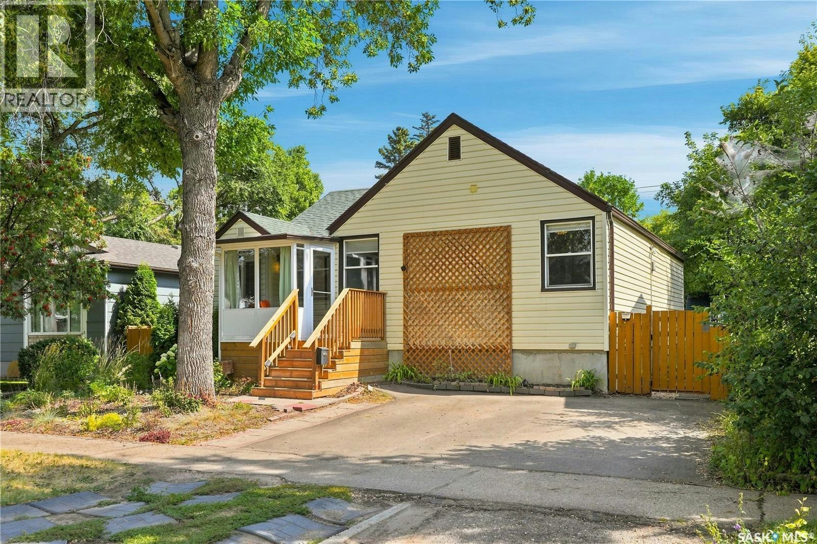 2213 Coy Avenue, Saskatoon, SK, S7M 0J4