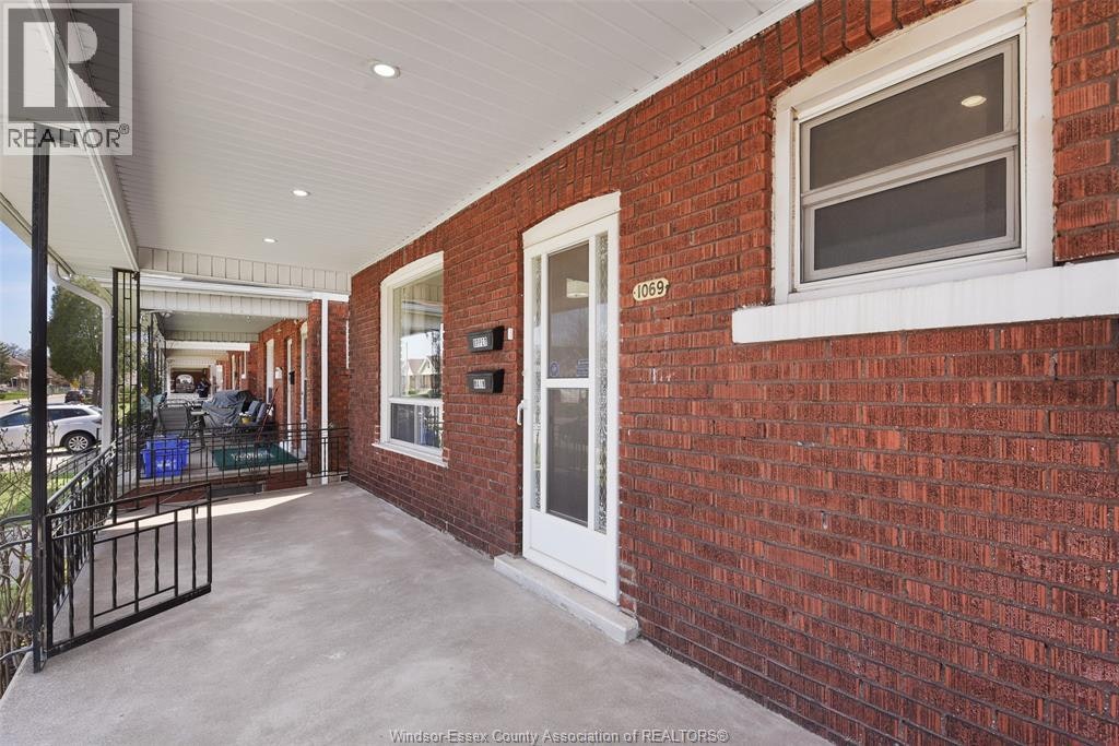 UPPER-1069 Marentette Avenue, Windsor, ON, N9A 2A4 - 4