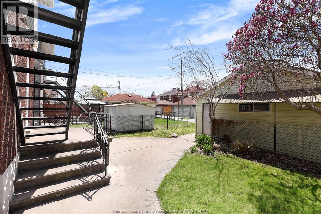 UPPER-1069 Marentette Avenue, Windsor, ON, N9A 2A4 - 6