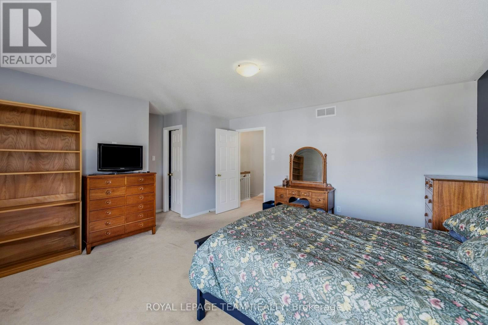 25 Oldfield Street, Ottawa, ON, K2G 6S8 - 25