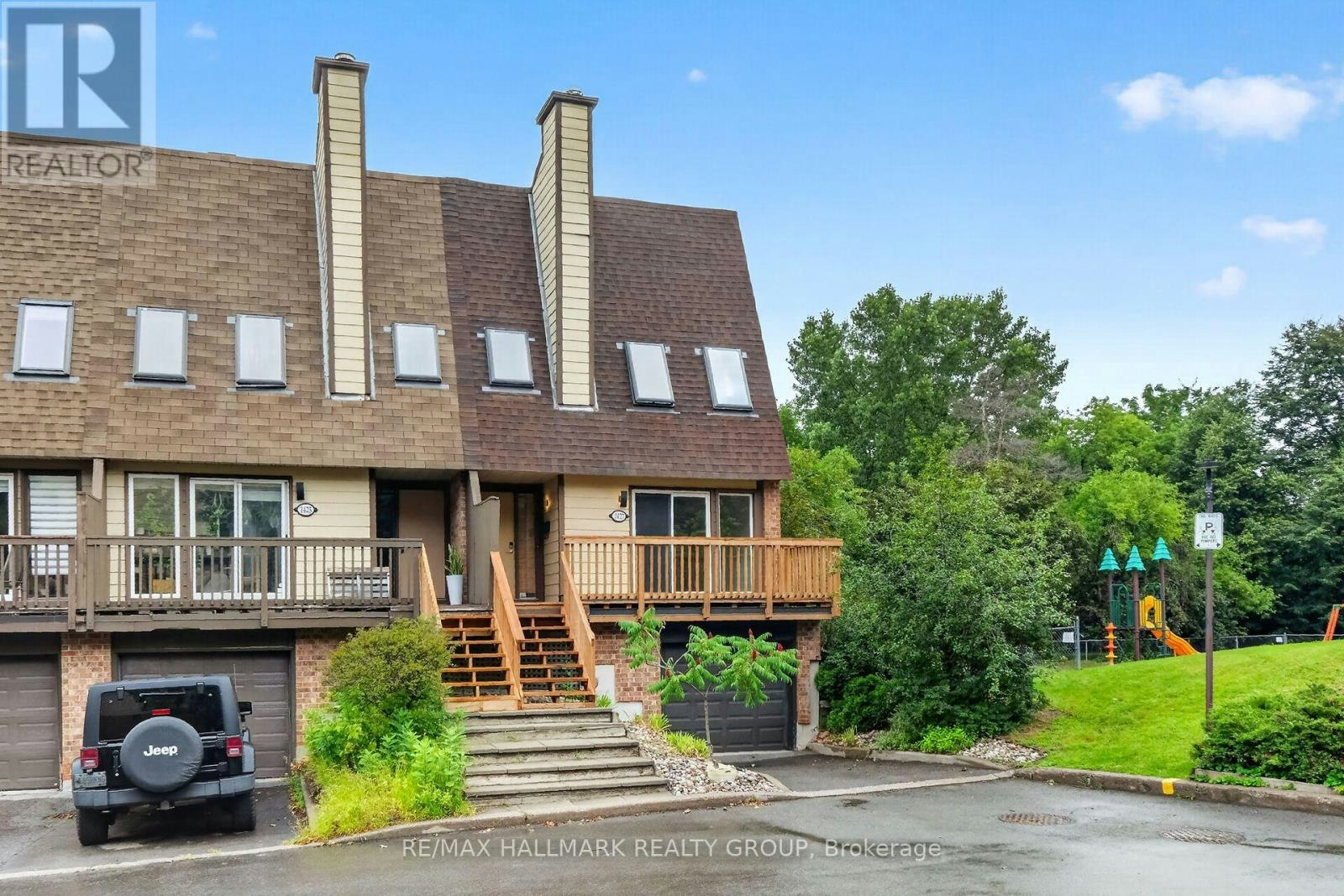 1427 Forge Street, Ottawa, ON, K1T 2V2