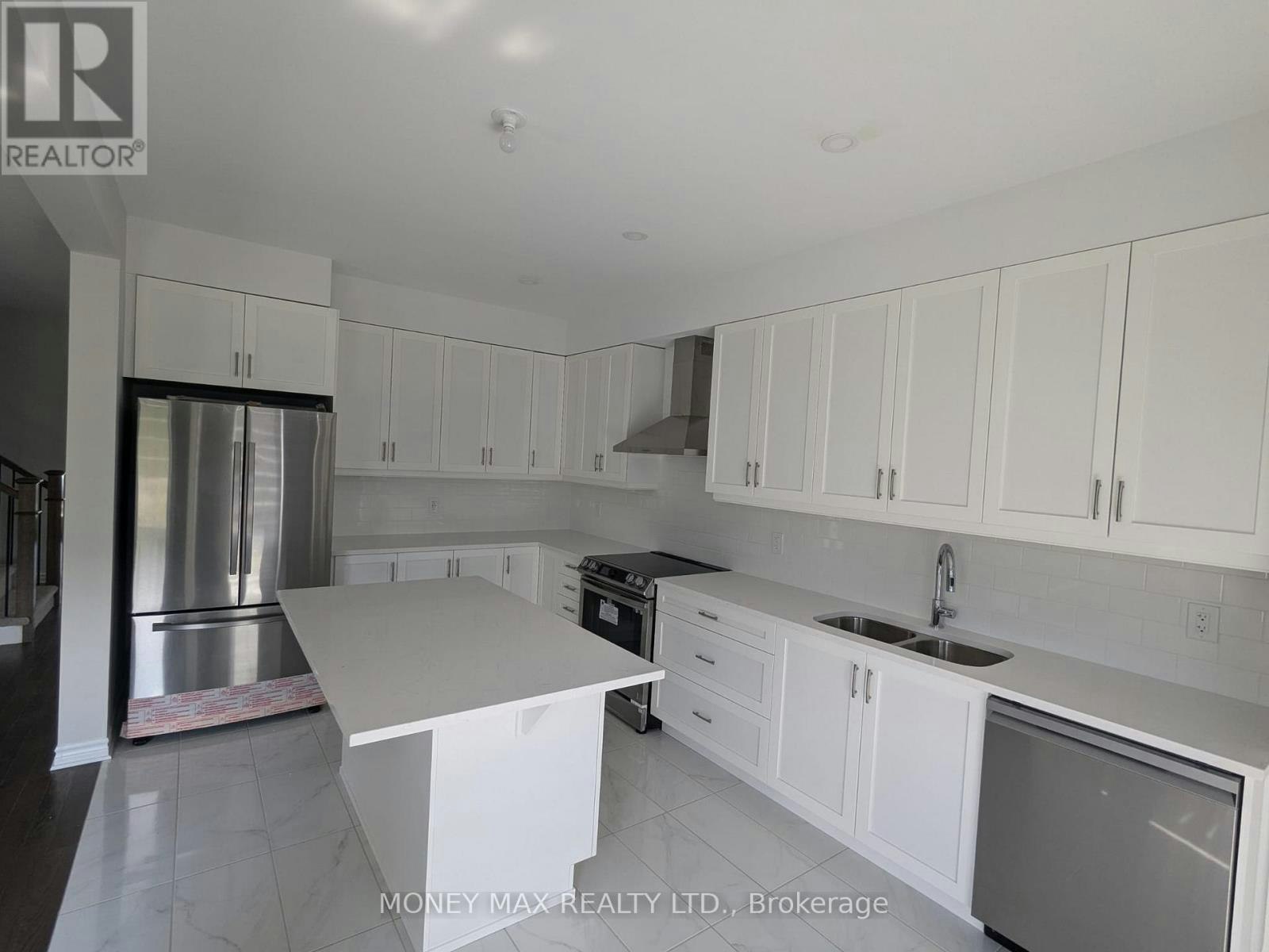 246 Rue De Beaugency Street, Ottawa, ON, K1W 0T2 - 9