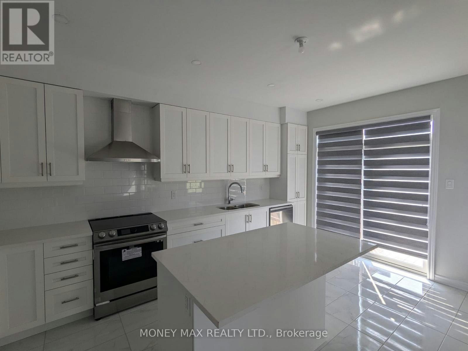 246 Rue De Beaugency Street, Ottawa, ON, K1W 0T2 - 8