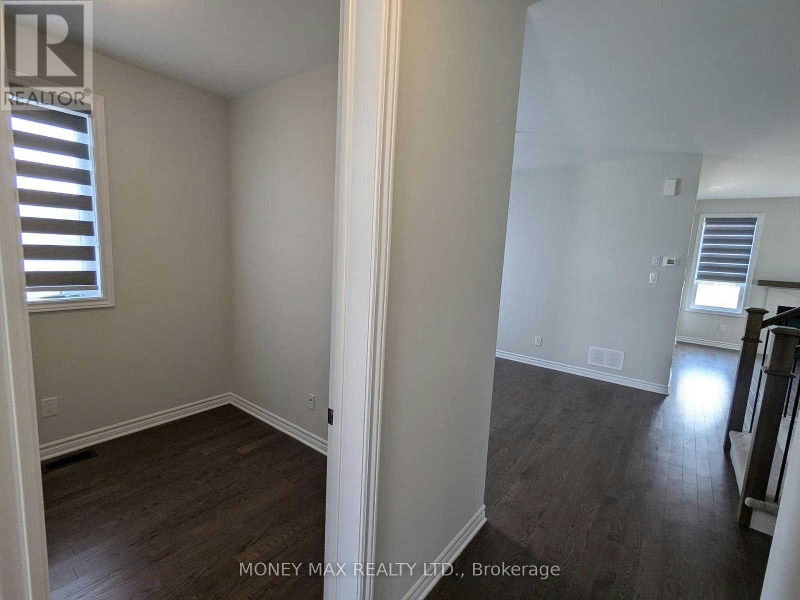 246 Rue De Beaugency Street, Ottawa, ON, K1W 0T2 - 4