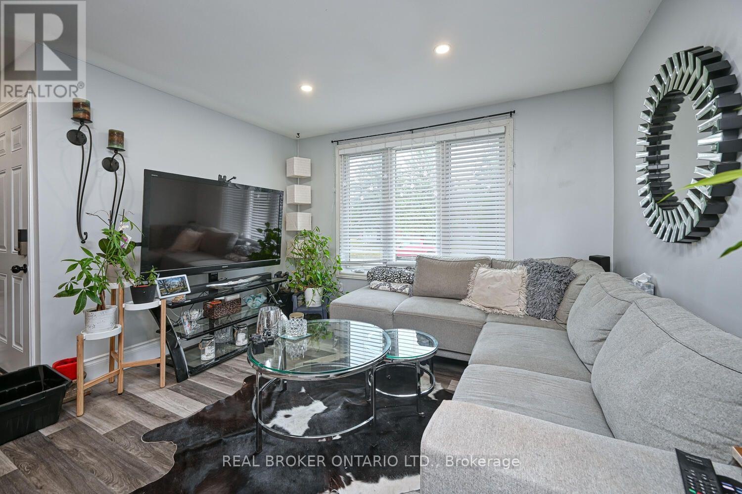 UPPER-840 Macodrum Drive, Brockville, ON, K6V 6H5 - 8