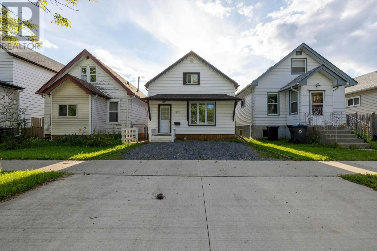 815 Minnesota Street, Thunder Bay, ON, P7C 3L7