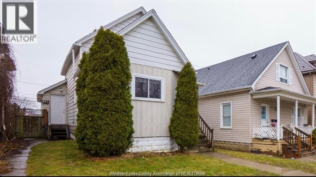MAIN-329 Pierre Avenue, Windsor, ON, N9A 2J7
