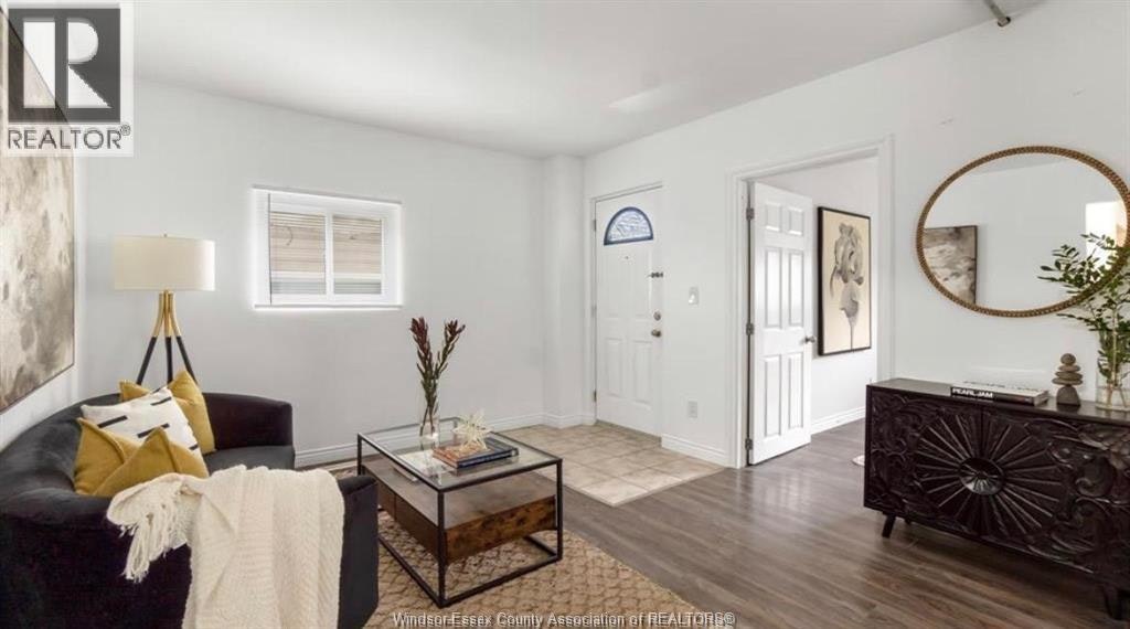 MAIN-329 Pierre Avenue, Windsor, ON, N9A 2J7 - 3