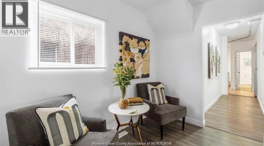 MAIN-329 Pierre Avenue, Windsor, ON, N9A 2J7 - 6