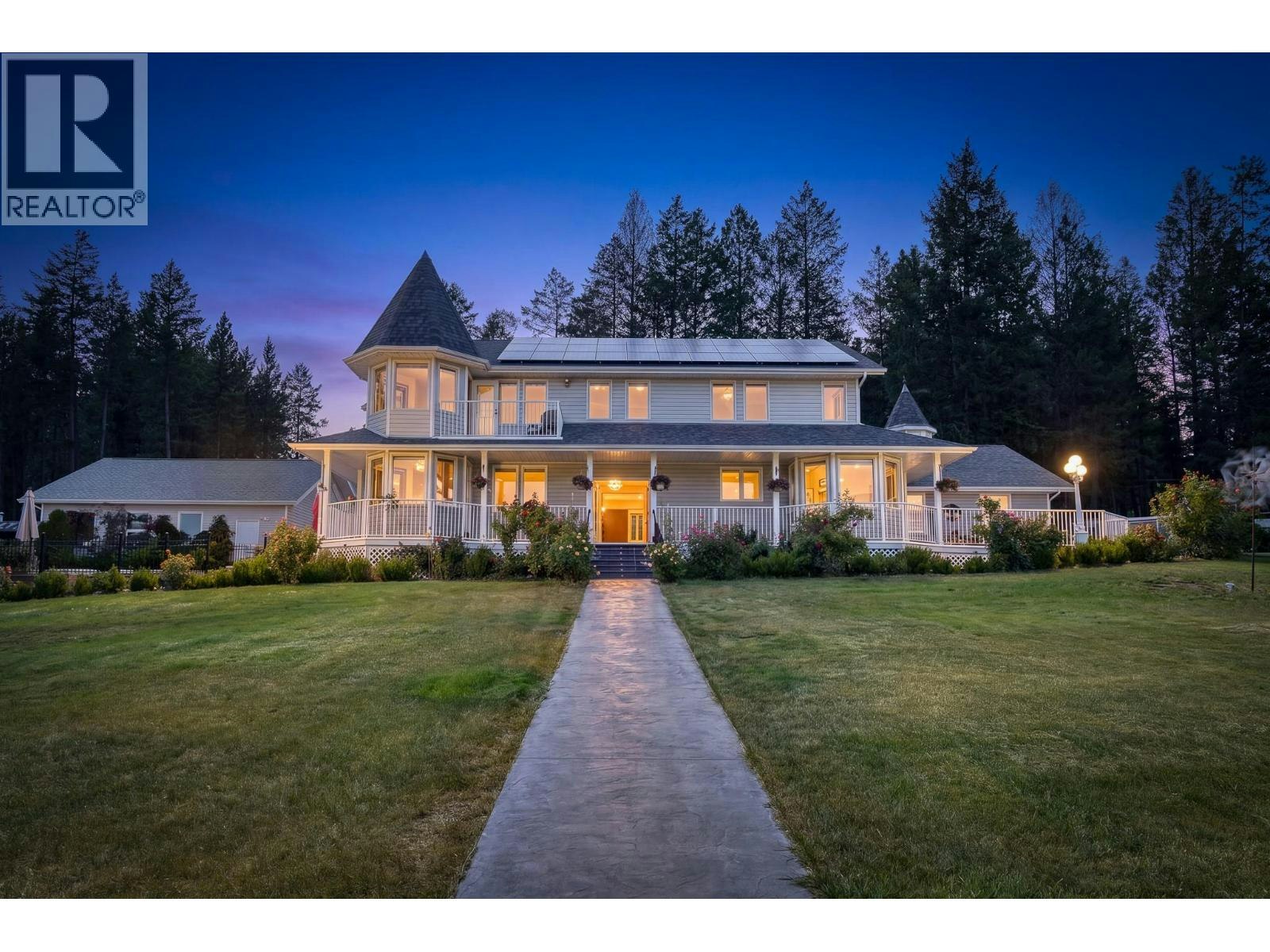 709 Weeks Road, Cranbrook, BC, V1C 6W6