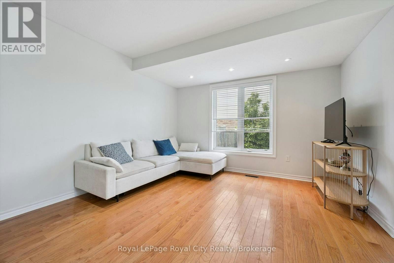 58 Wilkie Crescent, Guelph, ON, N1L 0C4 - 8