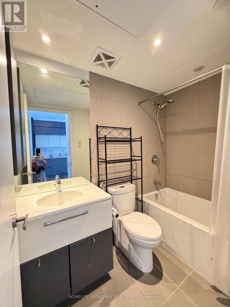 1907-15 Grenville Street, Toronto, ON, M4Y 1A1 - 2