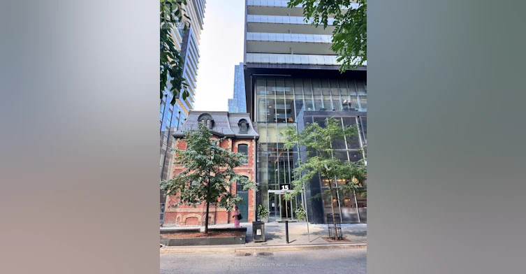 1907-15 Grenville Street, Toronto, ON, M4Y 1A1 - 11