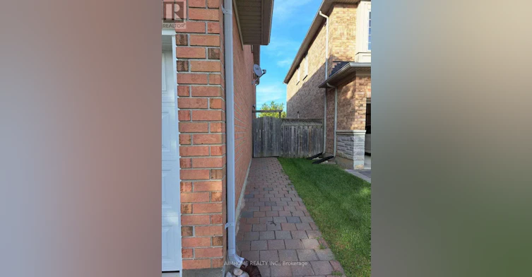 BSMT-22 Quetico Drive, Richmond Hill, ON, L4B 3S9