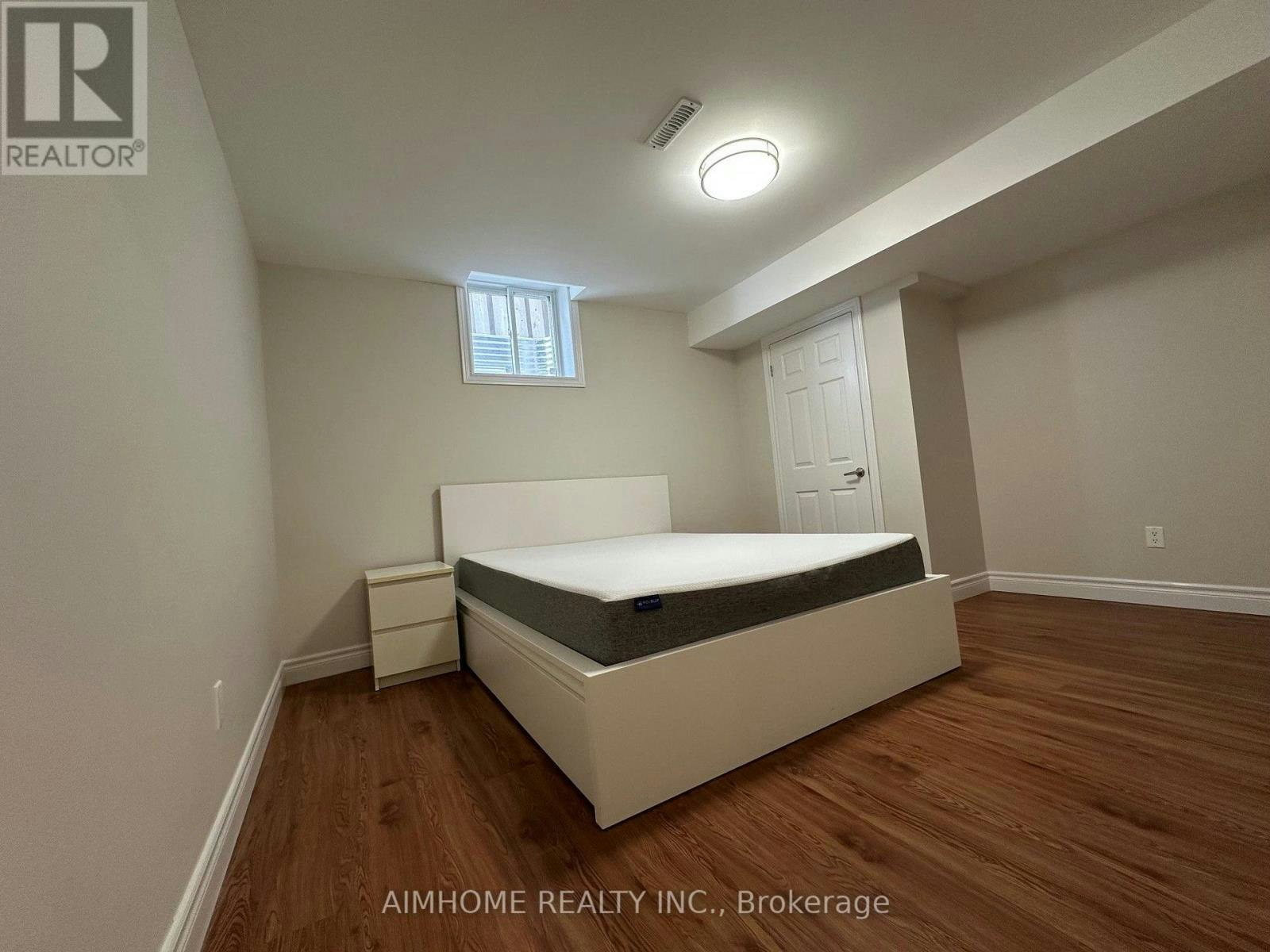 BSMT-22 Quetico Drive, Richmond Hill, ON, L4B 3S9 - 5
