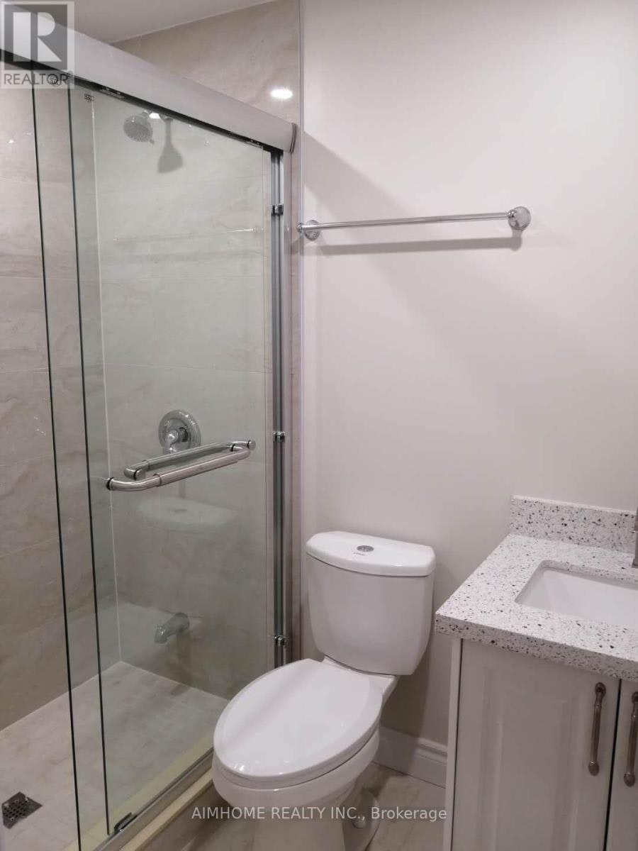 BSMT-22 Quetico Drive, Richmond Hill, ON, L4B 3S9 - 11