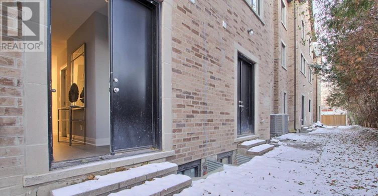 23-260 Eagle Street, Newmarket, ON, L3Y 1K1 - 49