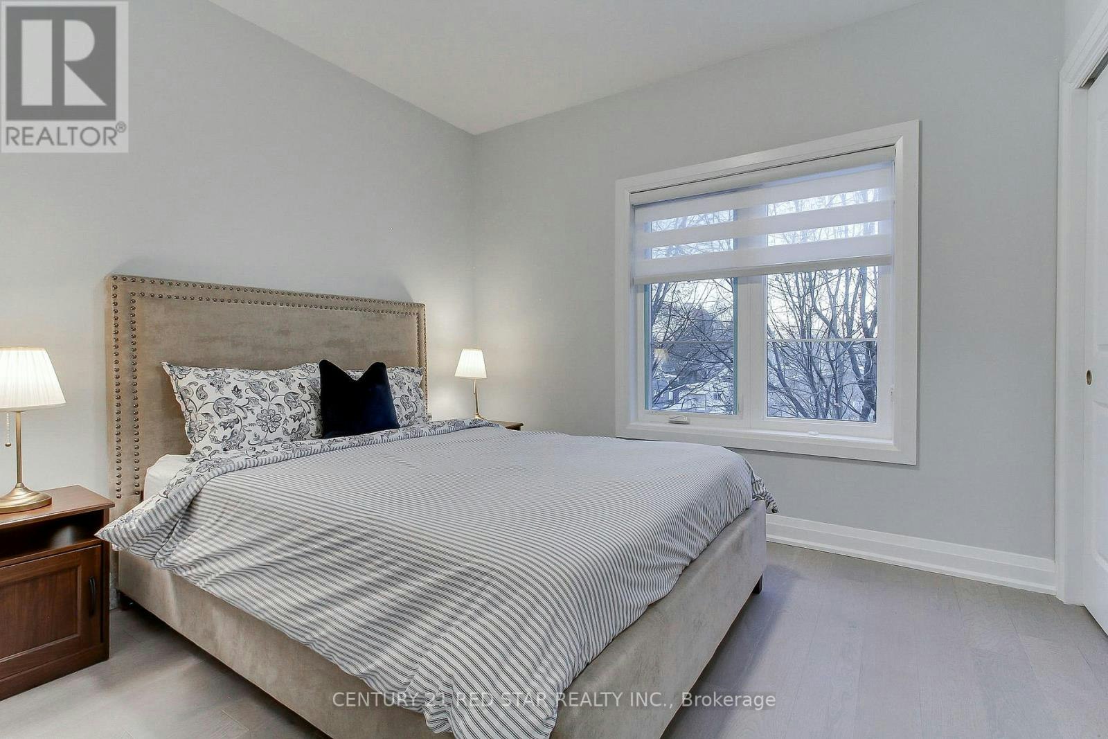 23-260 Eagle Street, Newmarket, ON, L3Y 1K1 - 42