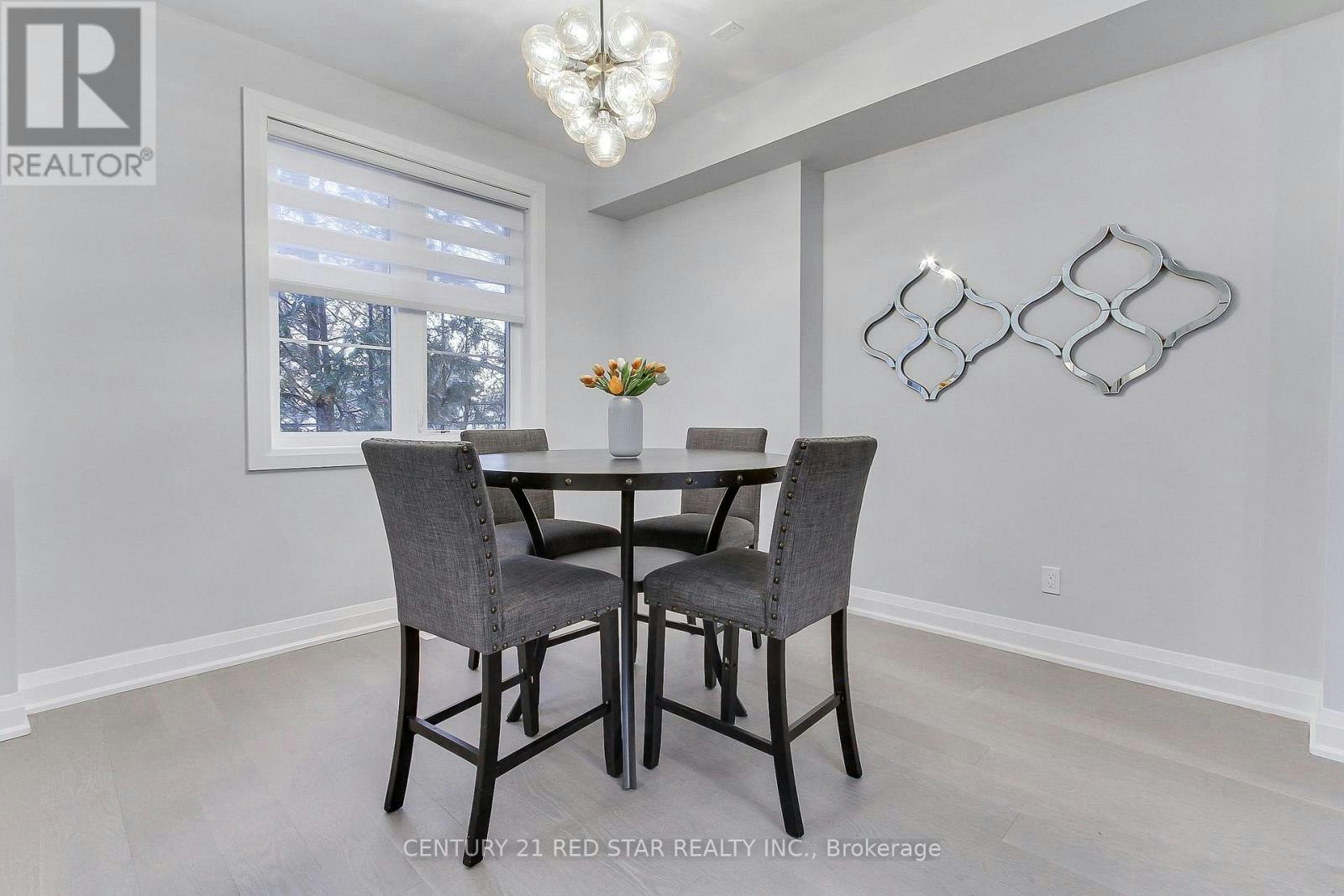 23-260 Eagle Street, Newmarket, ON, L3Y 1K1 - 23