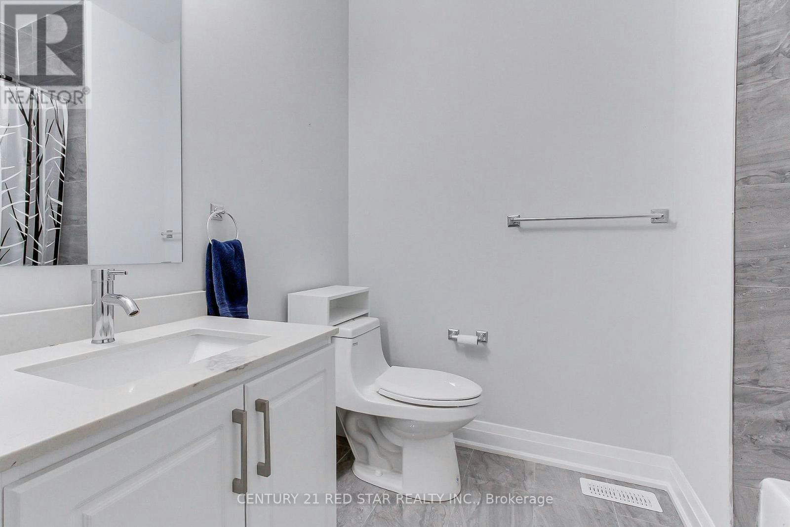 23-260 Eagle Street, Newmarket, ON, L3Y 1K1 - 44