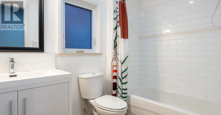 1ST FLOOR-12 Wiltshire Avenue, Toronto, ON, M6N 2V9 - 11