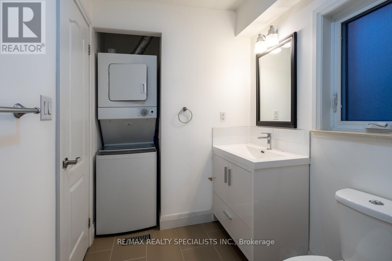 1ST FLOOR-12 Wiltshire Avenue, Toronto, ON, M6N 2V9 - 12