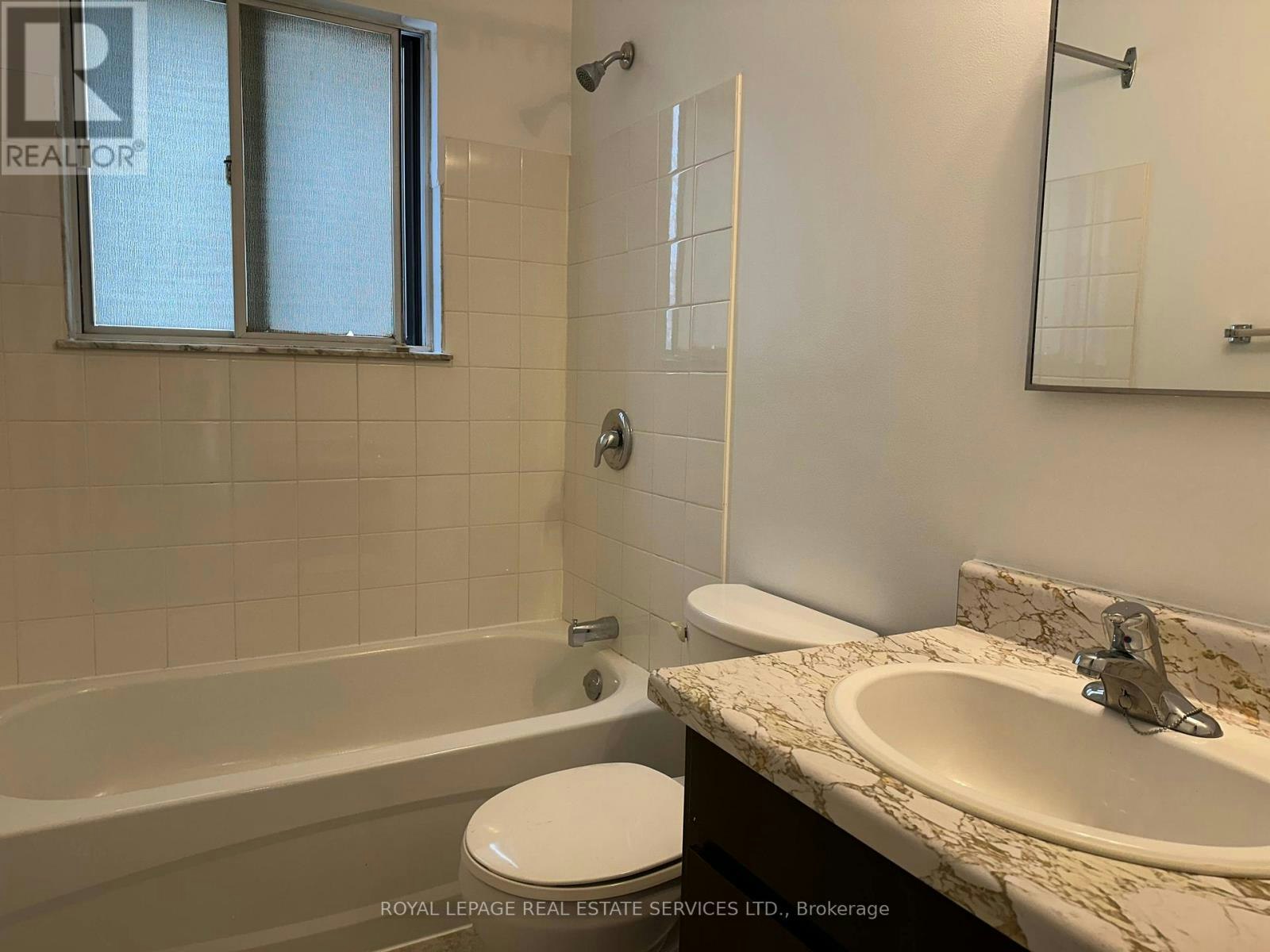2-7 Mohawk Avenue, Mississauga, ON, L5G 3R5 - 9