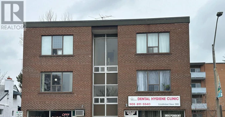 2-7 Mohawk Avenue, Mississauga, ON, L5G 3R5
