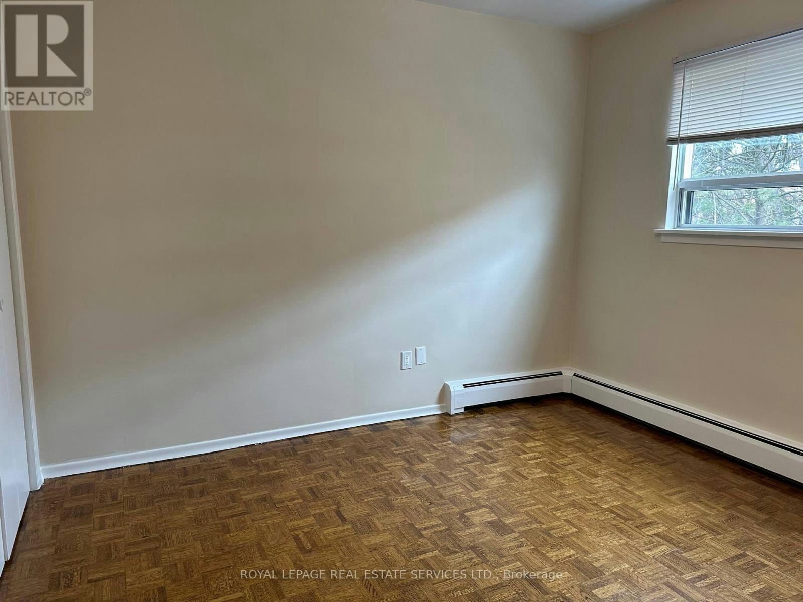 2-7 Mohawk Avenue, Mississauga, ON, L5G 3R5 - 7
