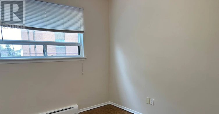 2-7 Mohawk Avenue, Mississauga, ON, L5G 3R5 - 8