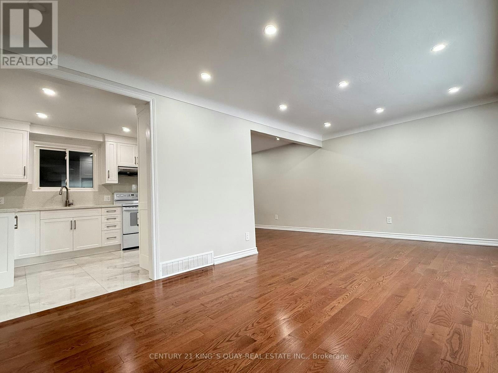 UPPER-4383 Petrie Court, Niagara Falls, ON, L2E 6L8 - 3