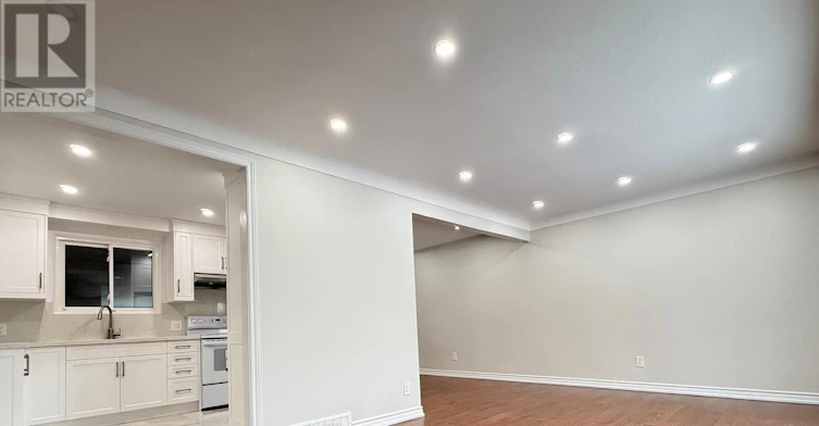 UPPER-4383 Petrie Court, Niagara Falls, ON, L2E 6L8 - 3