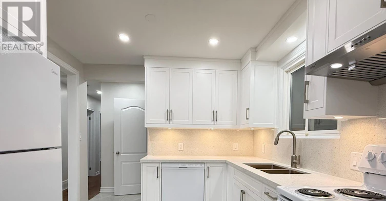 UPPER-4383 Petrie Court, Niagara Falls, ON, L2E 6L8 - 9