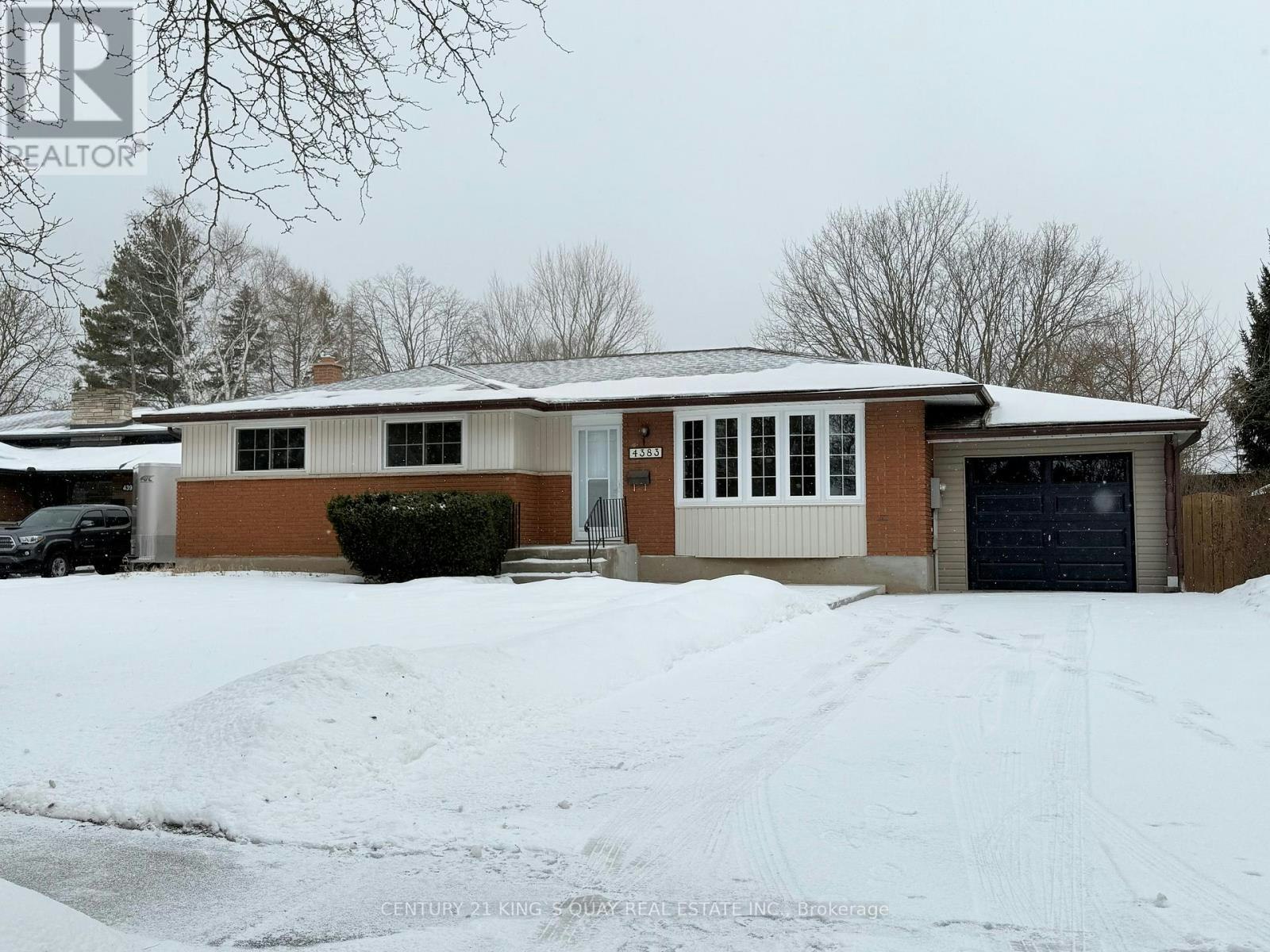 UPPER-4383 Petrie Court, Niagara Falls, ON, L2E 6L8 - 2