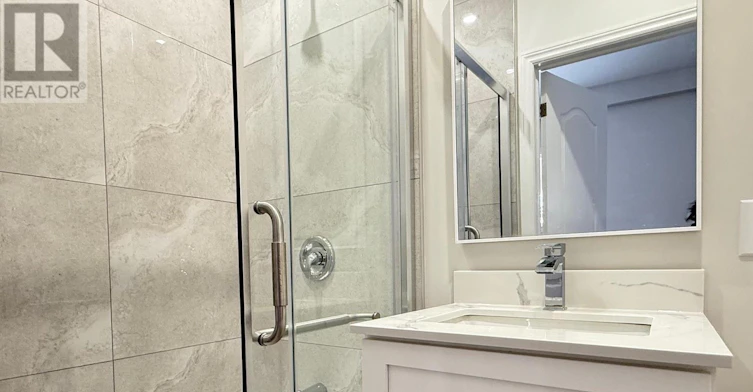 UPPER-4383 Petrie Court, Niagara Falls, ON, L2E 6L8 - 16