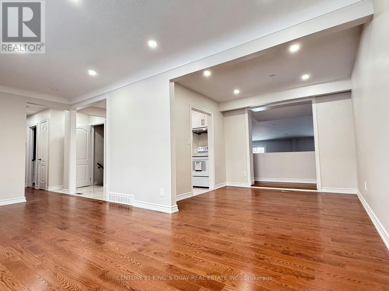UPPER-4383 Petrie Court, Niagara Falls, ON, L2E 6L8 - 4
