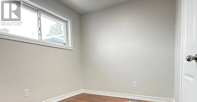 UPPER-4383 Petrie Court, Niagara Falls, ON, L2E 6L8 - 12
