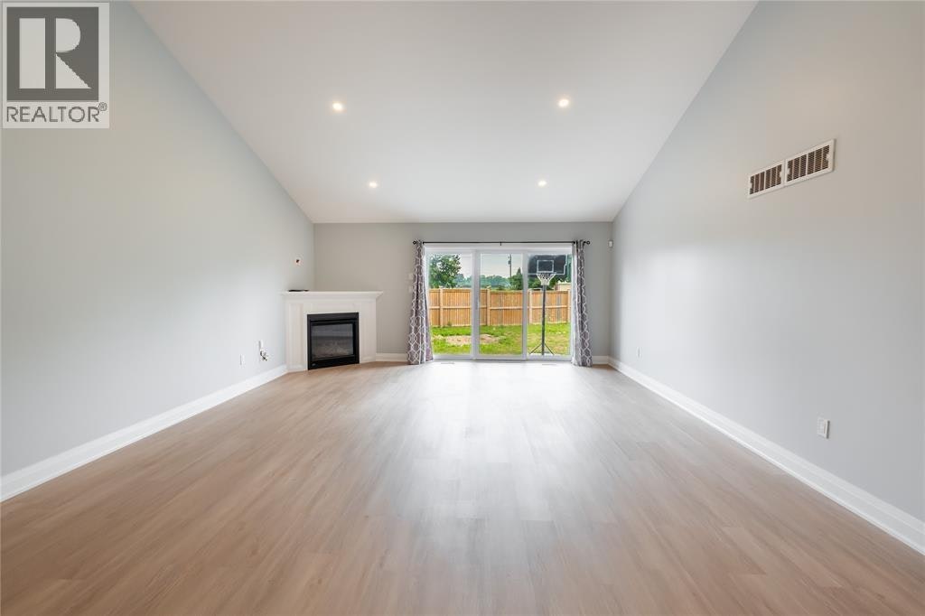 709 Ferdinands Crescent, Sarnia, ON, N7W 0B5 - 9