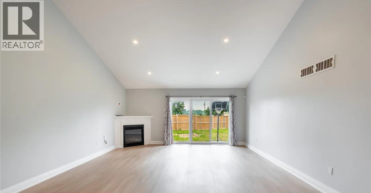 709 Ferdinands Crescent, Sarnia, ON, N7W 0B5 - 9