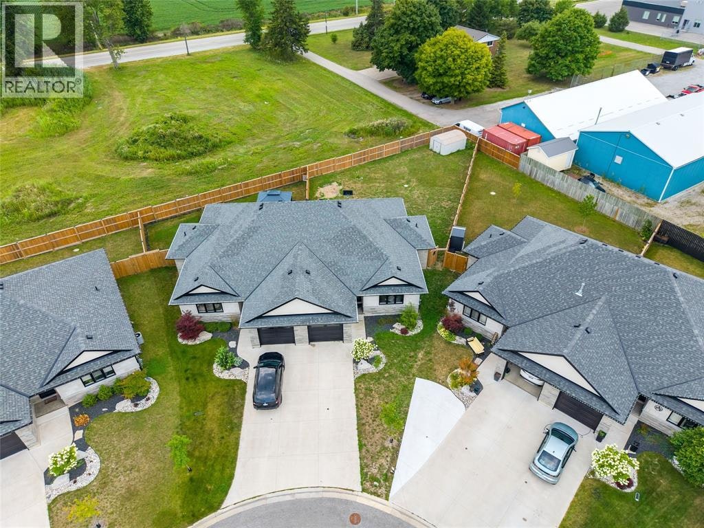 709 Ferdinands Crescent, Sarnia, ON, N7W 0B5 - 36