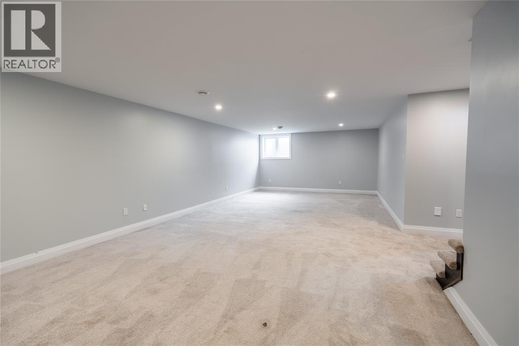 709 Ferdinands Crescent, Sarnia, ON, N7W 0B5 - 21