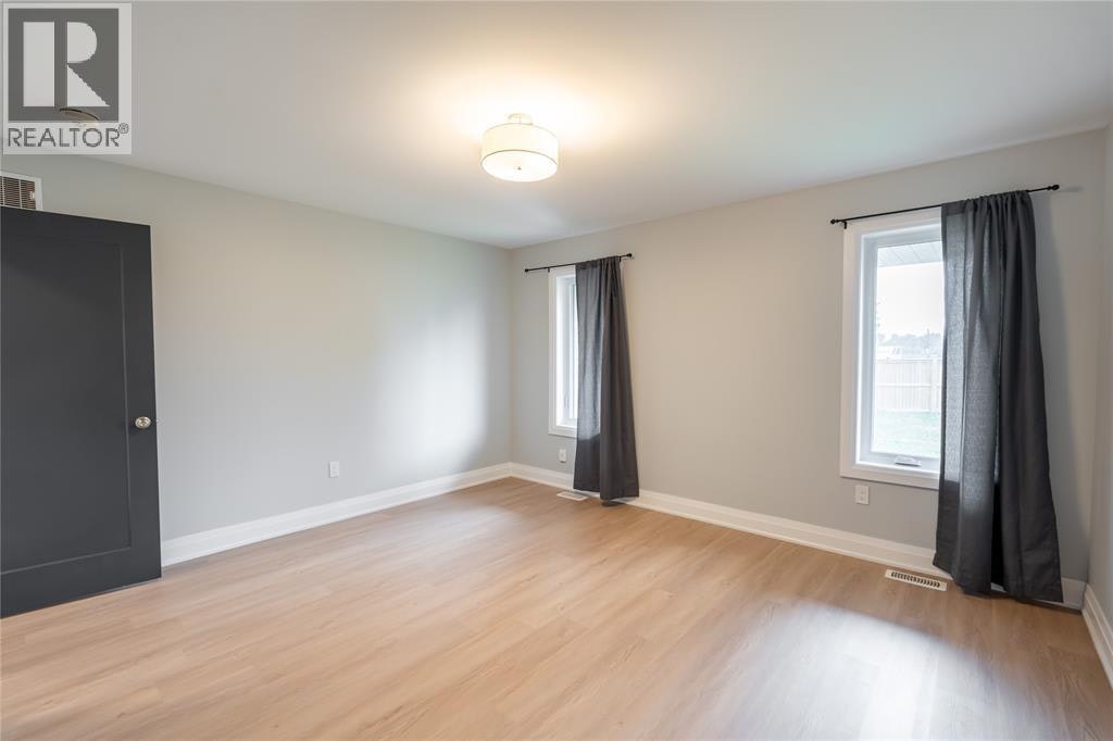 709 Ferdinands Crescent, Sarnia, ON, N7W 0B5 - 14