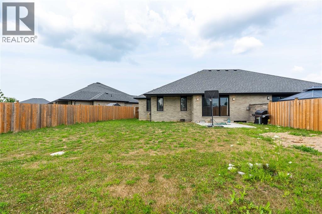 709 Ferdinands Crescent, Sarnia, ON, N7W 0B5 - 35