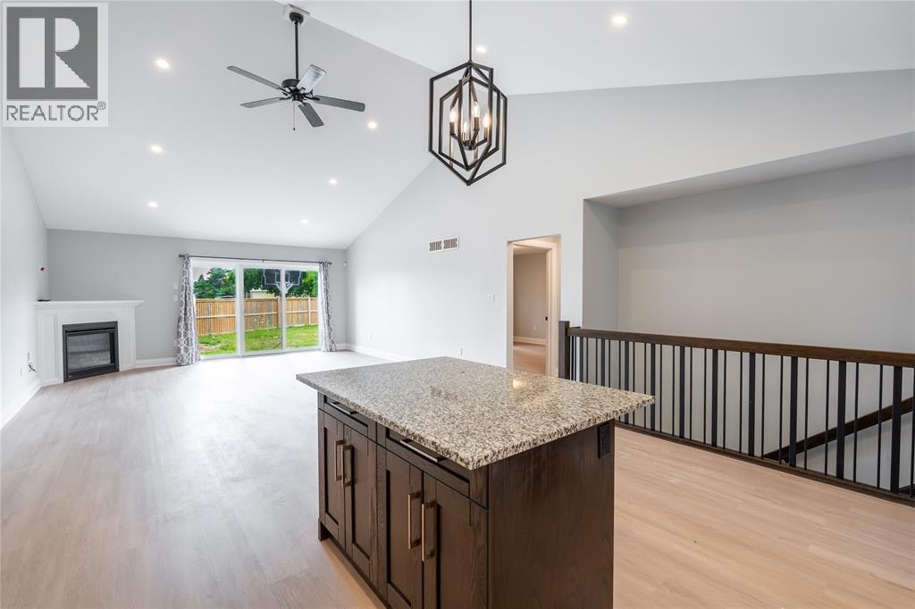 709 Ferdinands Crescent, Sarnia, ON, N7W 0B5 - 7