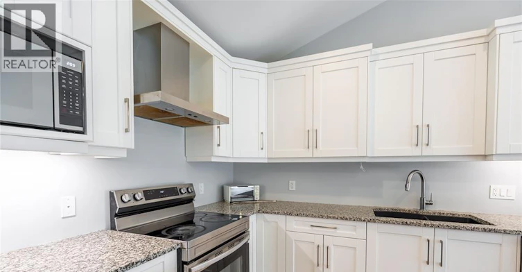 709 Ferdinands Crescent, Sarnia, ON, N7W 0B5 - 8