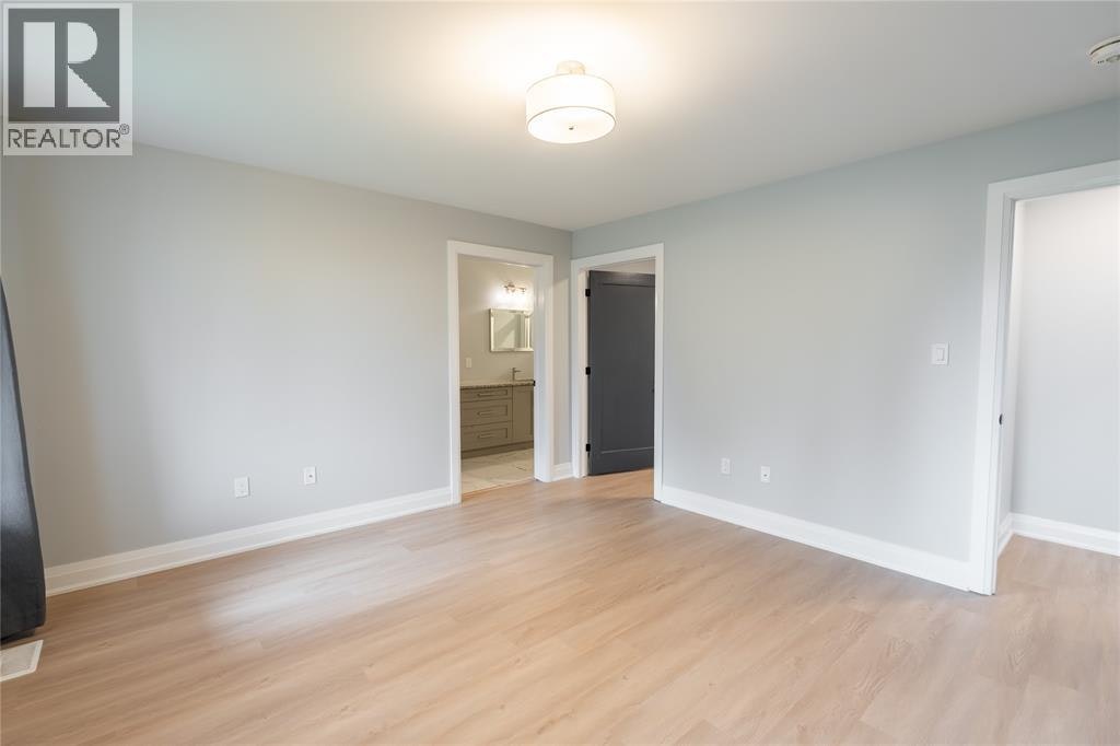709 Ferdinands Crescent, Sarnia, ON, N7W 0B5 - 13