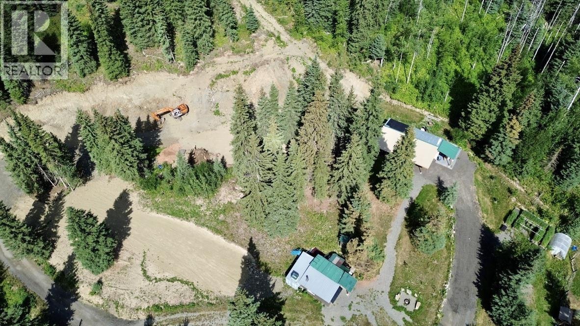 8541 Little Fort 24 Highway, Bridge Lake, BC, V0K 1X3 - 15