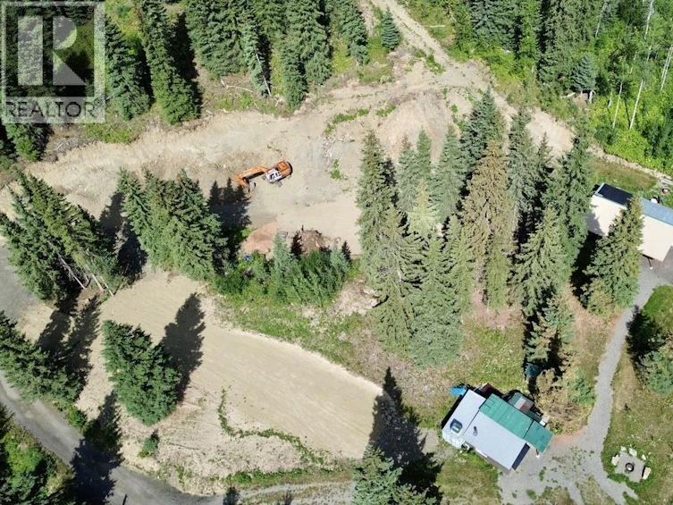 8541 Little Fort 24 Highway, Bridge Lake, BC, V0K 1X3 - 15