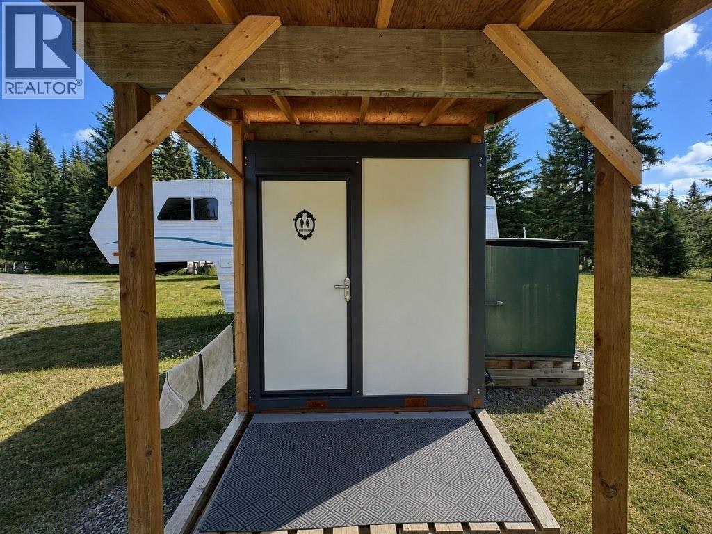 8541 Little Fort 24 Highway, Bridge Lake, BC, V0K 1X3 - 7